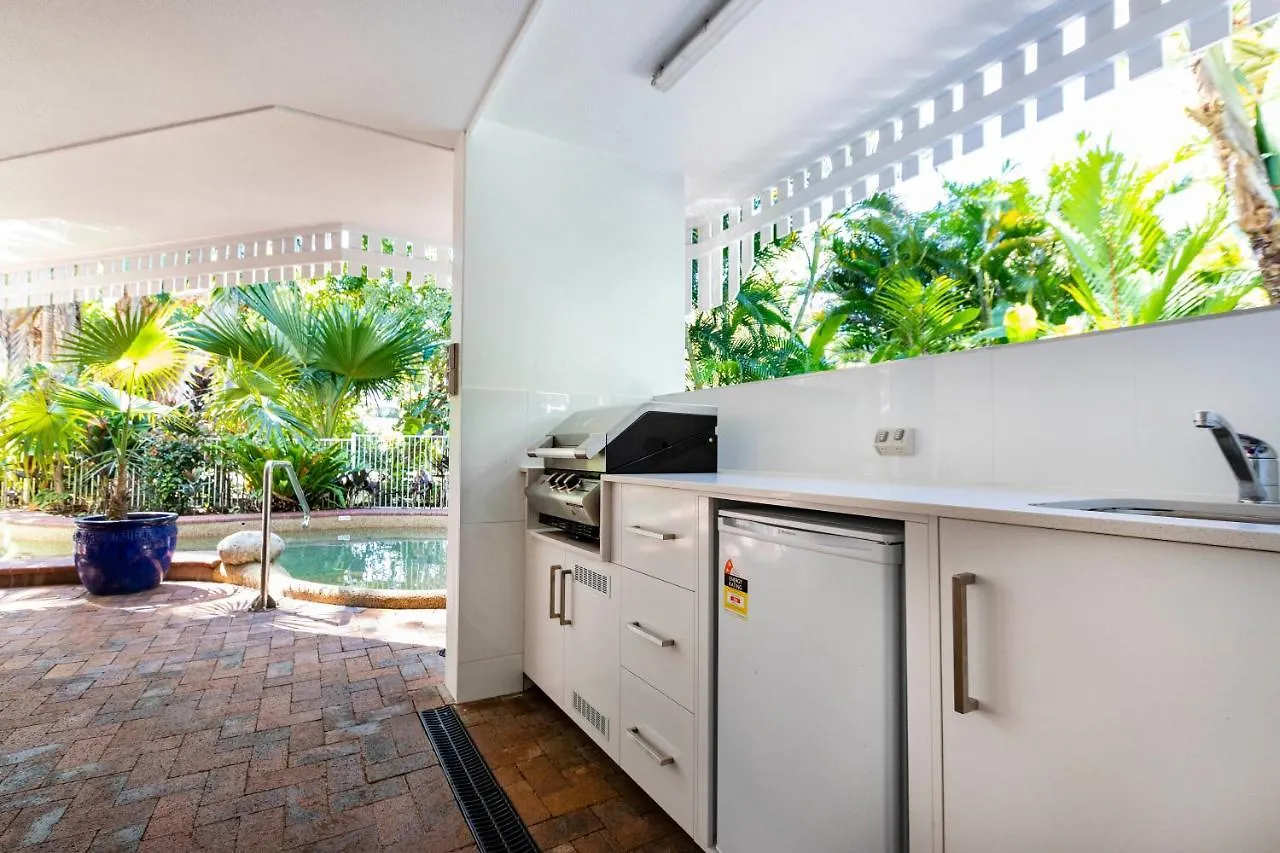 **** Aparthotel The White House Port Douglas Australia