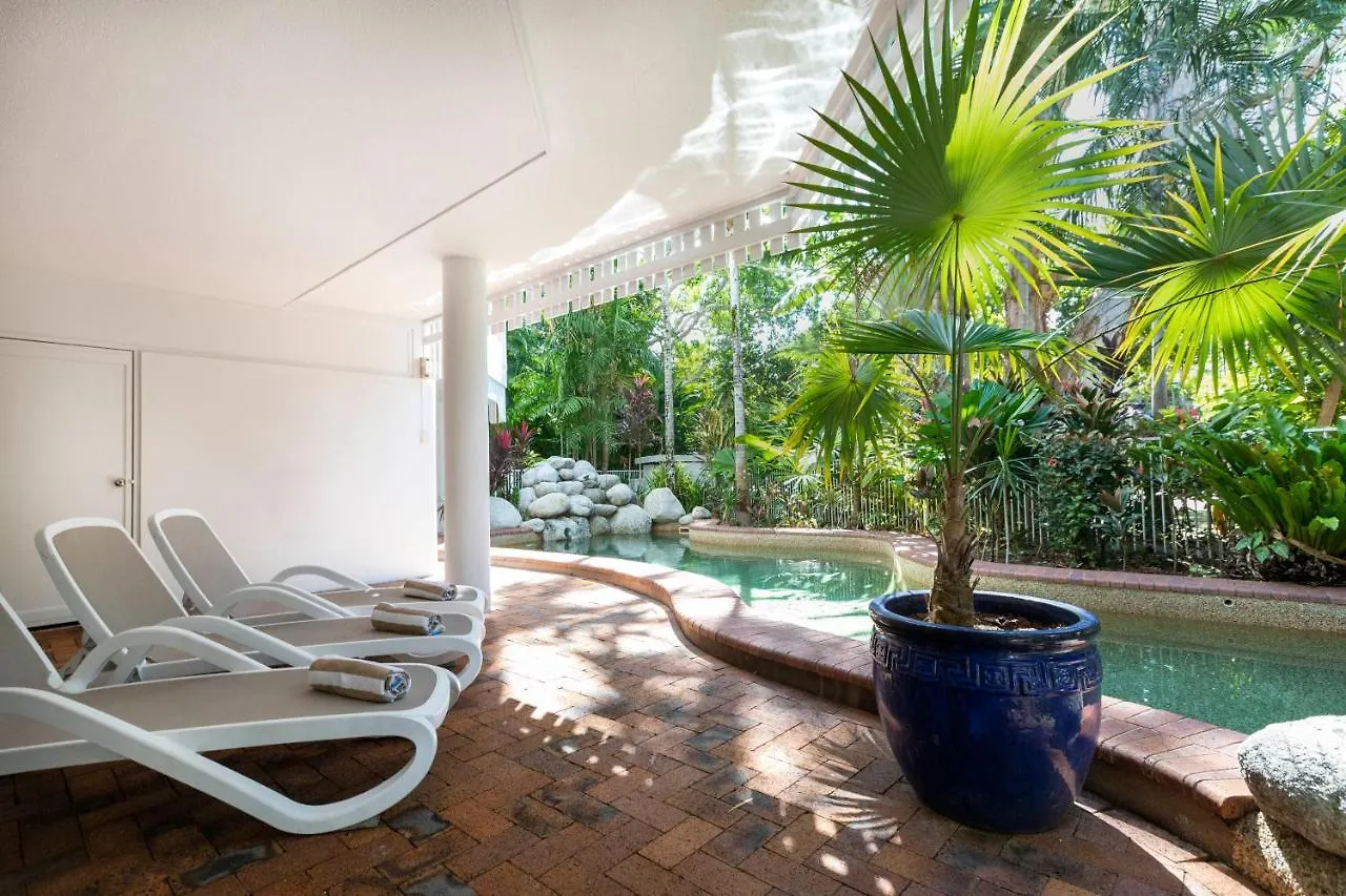 The White House Port Douglas Aparthotel