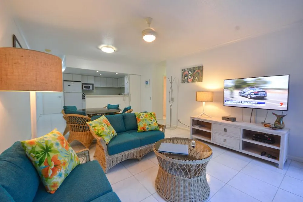 The White House Port Douglas Aparthotel