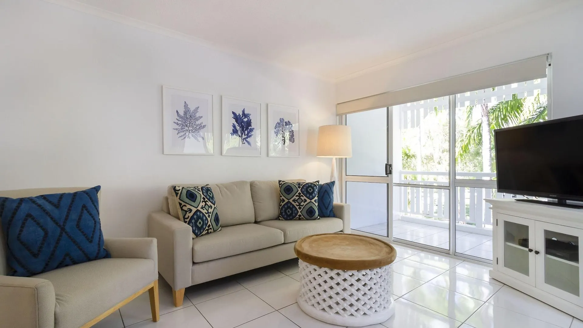 **** Aparthotel The White House Port Douglas Australia