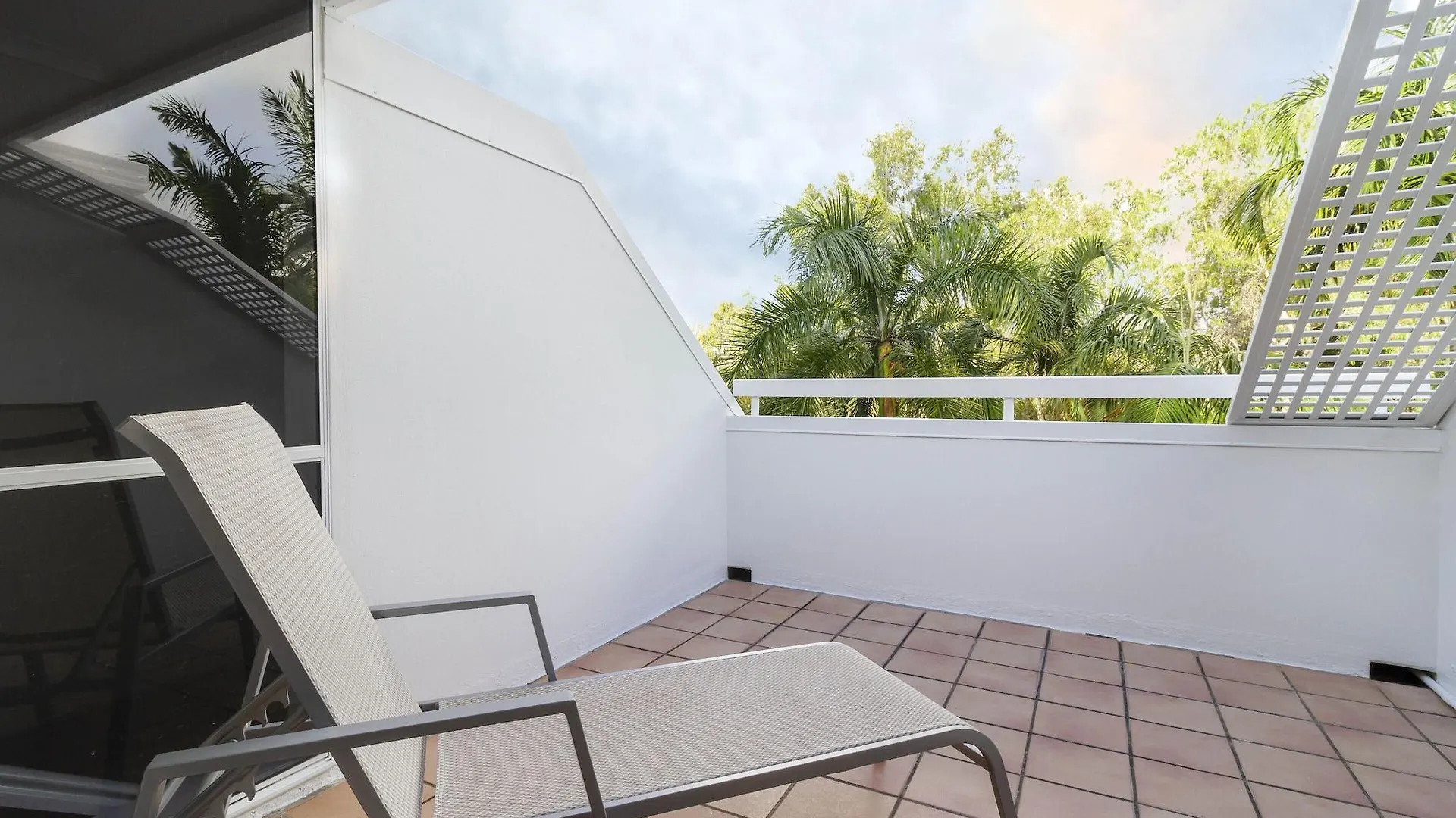 Aparthotel The White House Port Douglas