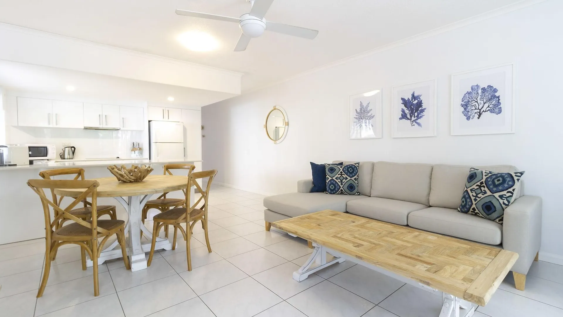 Aparthotel The White House Port Douglas
