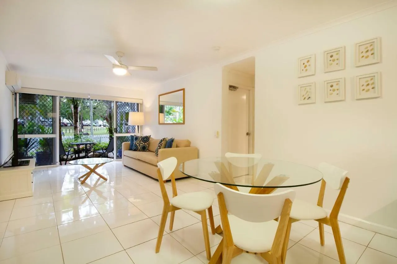 Aparthotel The White House Port Douglas
